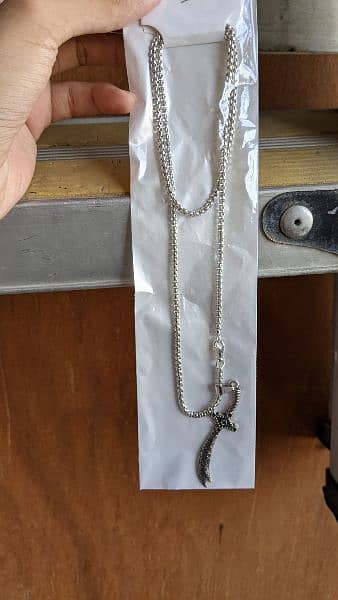 Chains and pendants 2