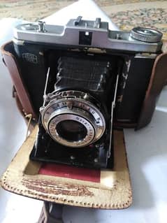 vintage camera 0