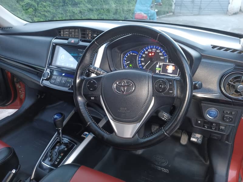 Toyota Corolla fielder 2018 6
