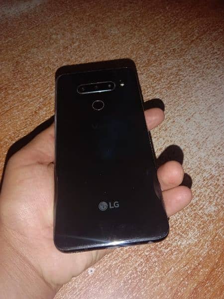 LG v40 6+64 10/10 condition official PTA approved 3