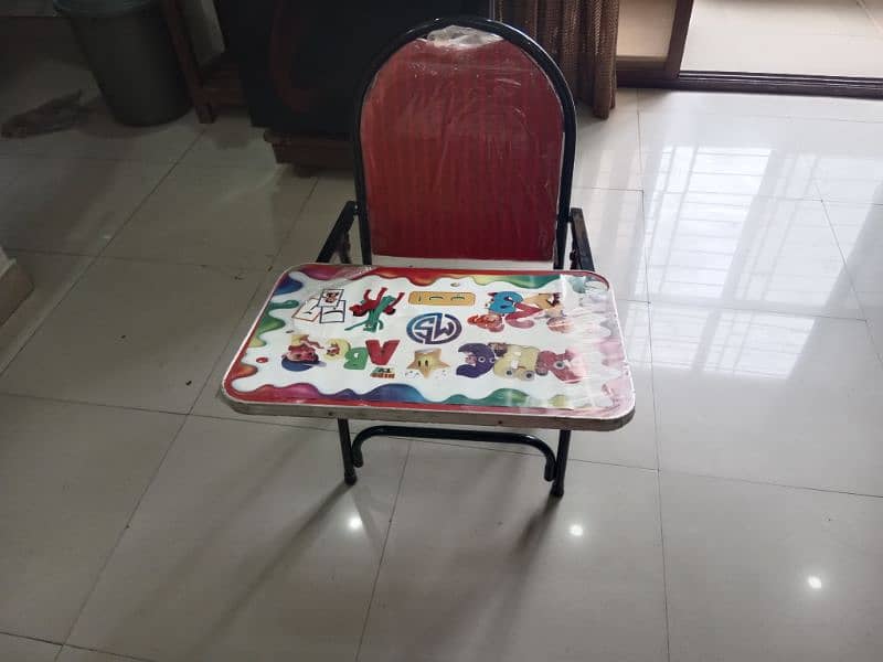 baby study table it is made of iron( لوہے) 2