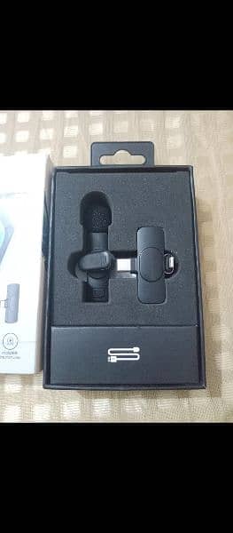 K8 Wireless YouTuber Mic Just Box Open Type C & Iphone 9