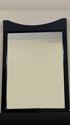 Mirror (black) of dressing table for sale. 0