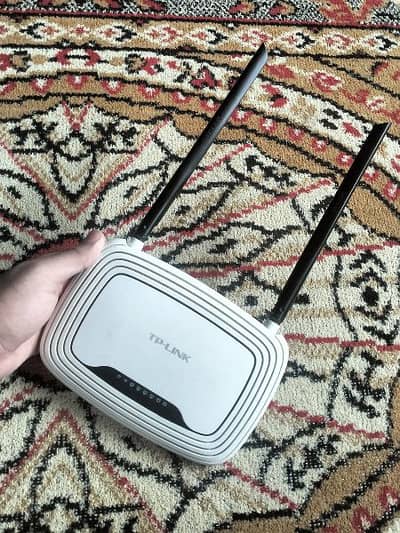 TP-Link 300Mbps WiFi Internet Router Device