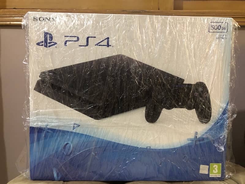 Sleek PS4 Slim for Sale - Excellent Condition! 3