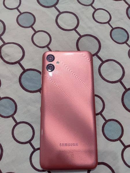 Samsung A04E new condition 10/9 with box and charger 1