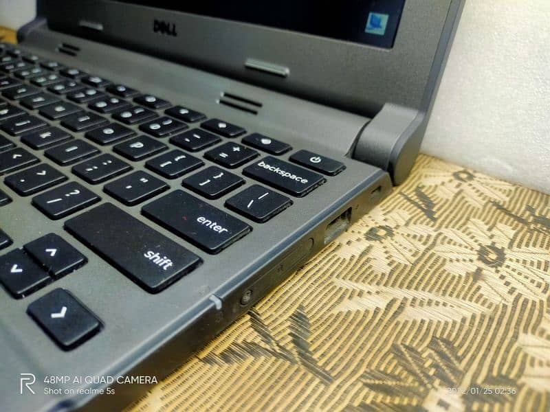 Dell 11 Notebook Windows 10 Laptop 3120 P22T 4GB 16GB SSD 1