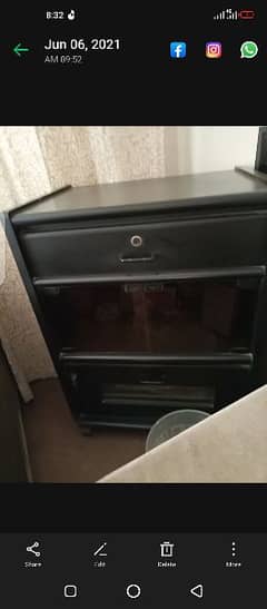 Urgent TV Trolley on Sale, fixed Price