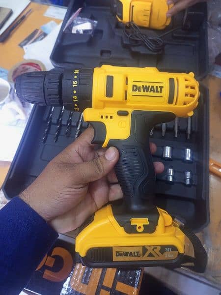 Cordless Hammer Drill and Screw Driver Set with Commonly used Tools 3