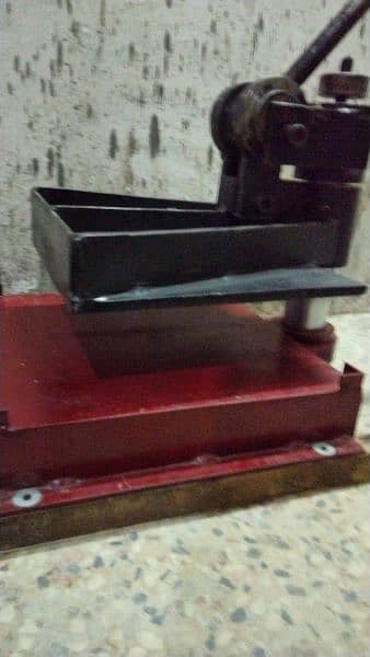 Manual leather cutting press machine 1