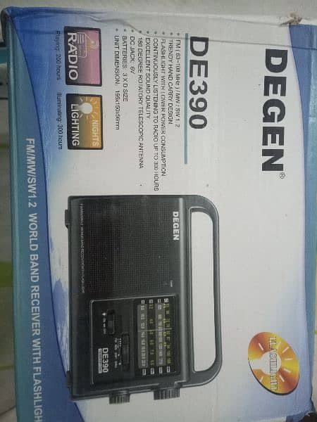 I sell original degen radio de390 in new condition 1