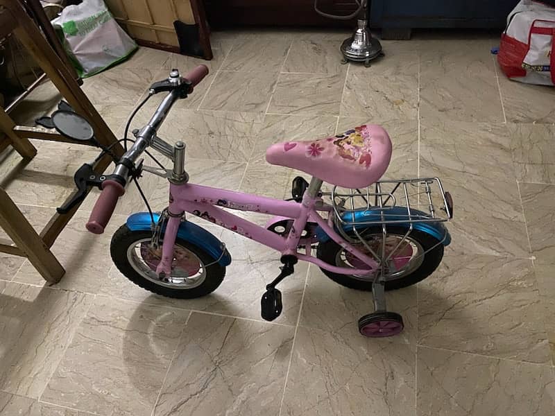 girl bycycle for sale in good condition 1