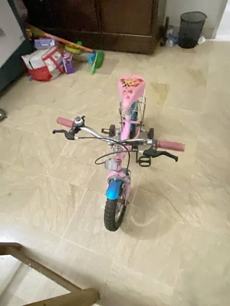 girl bycycle for sale in good condition 3