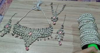 jewellery set with 10 bangles aur 4 kara 0