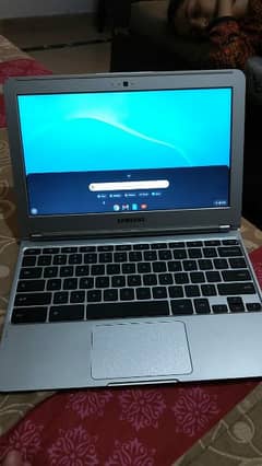 Samsung Chromebook laptop 5-6 hours Long battery timing 100% ok