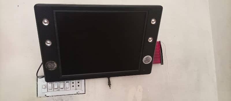 Lcd 19 inch screen 1