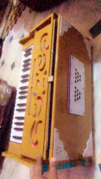 professional Indian harmonium 1