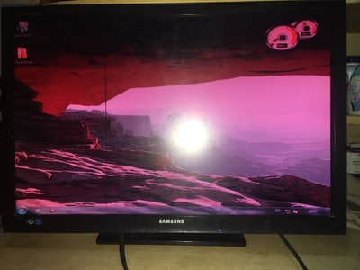 SAMSUNG 24” LED for sale Branaded