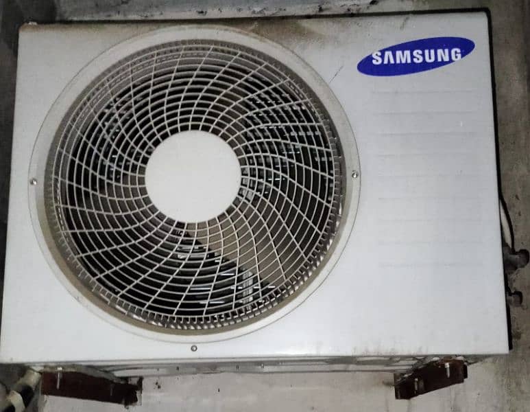 Samsung 1.5 ton Split Air Conditioner 4