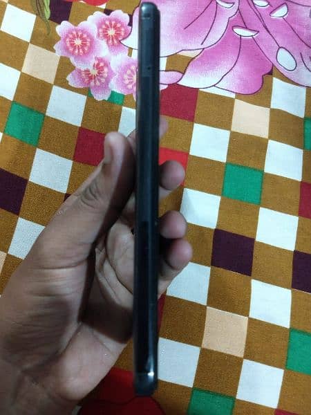 Redmi note 11 10 by 10 memory 4+2/128 9