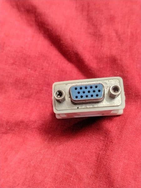 DVI to VGA Connector 1