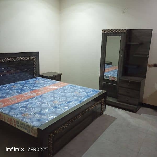 king size duoble bed 22500 with sed tables 30000 with dressing 47000 4