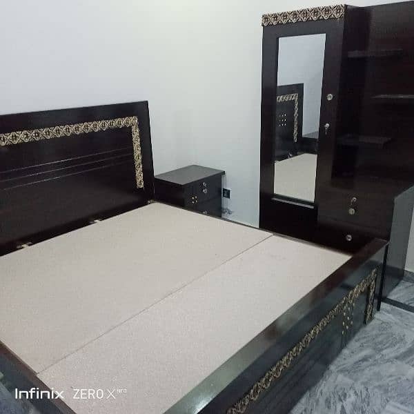 king size duoble bed 22500 with sed tables 30000 with dressing 47000 13