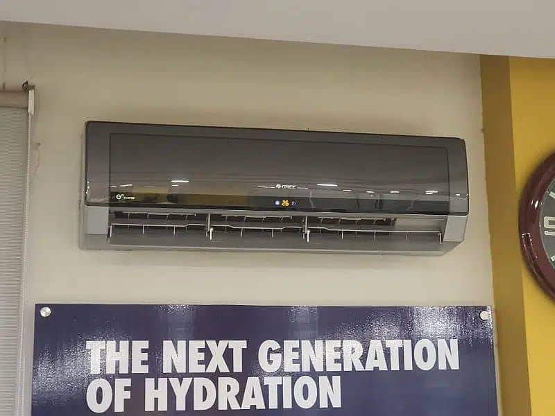 Gree 1.5 ton inverter AC heat and cool in genuine conditioِn like new 0