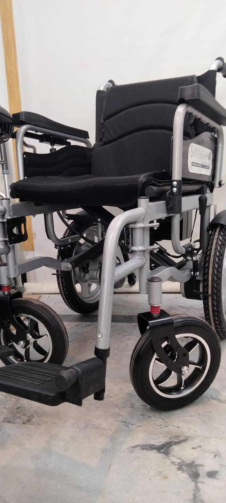 Electric wheelchair Foldable with Warranty Brand New 9