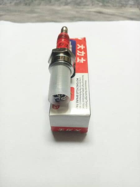 125cc iredium Spark Plug. 1