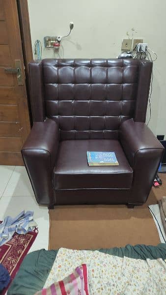 executive single large size sofa 1