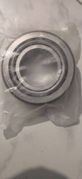 (2) TAPERED ROLLER BEARINGS (2) Cylindrical Roller Bearings 3