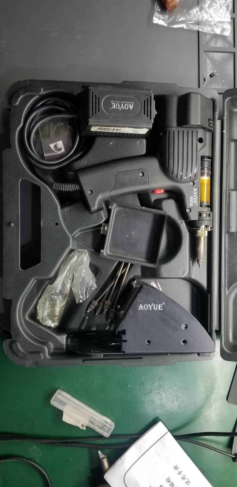 Aoyue 8800, Electronic De-soldering Gun with Internal Vacuum Pump 3
