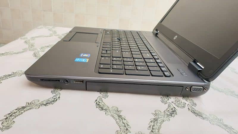 HP ZBook 15 G2 | 256 GB SSD & 8 GB | Nvidia Quadro 2GB GPU 8