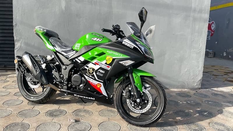 cheapest brand new heavy bike 200cc and 250cc sports racing ninja 5