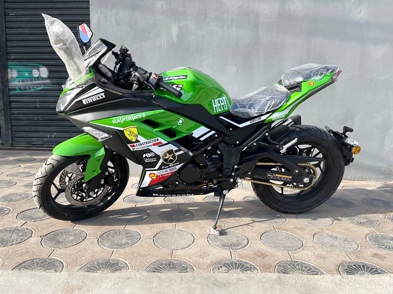 cheapest brand new heavy bike 200cc and 250cc sports racing ninja 8
