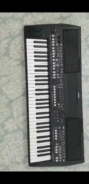 Yamaha PSR sx 600 Keyboard 3