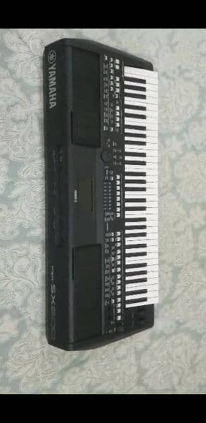 Yamaha PSR sx 600 Keyboard 5