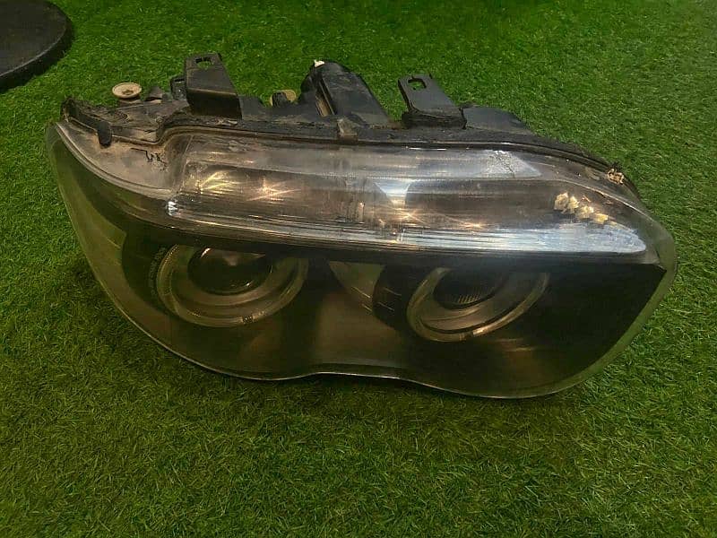 BMW 7 series headlights in 100% new condition !! 6