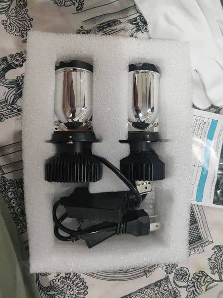 Y6D H4 Projector Headlights 5