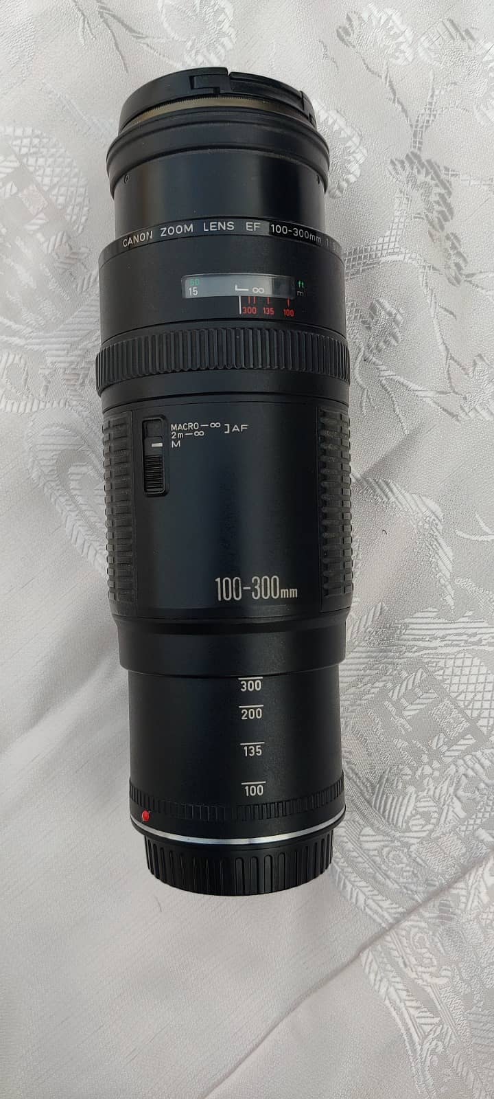 Canon 700D with 2 Lens 100-300mm lens and 50mm 4