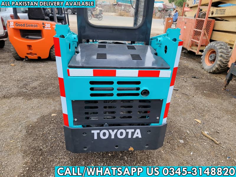 TOYOTA SDK4 Bobcat Skid Steer Mini Wheel Loader for Sale in Karachi PK 17