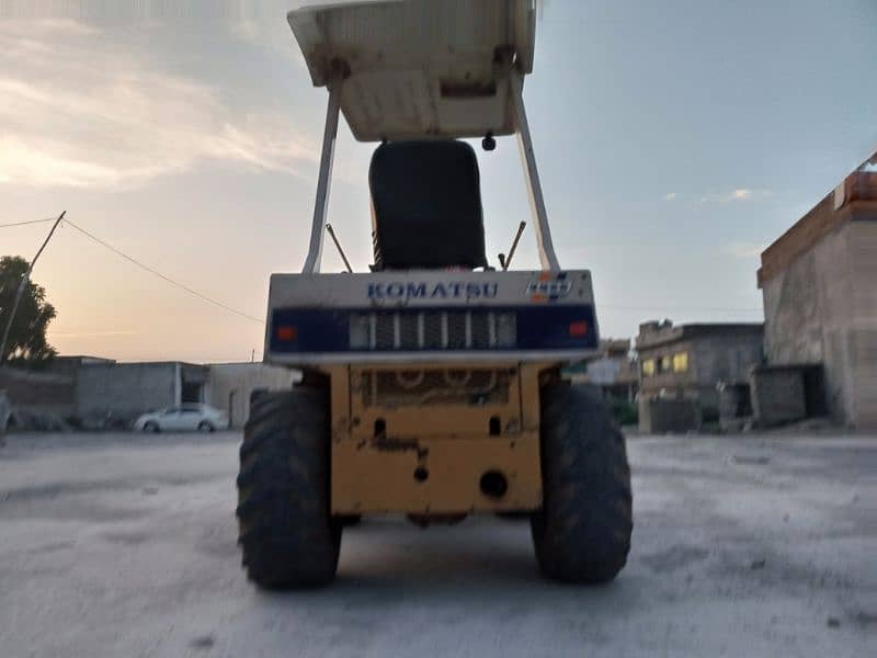 KOMATSU WA30-2 WHEEL LOADER 4