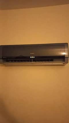 Gree 1.5 ton inverter AC heat and cool