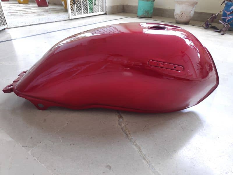 Deluxe 125 Fuel tank (Honda/Super Star) 2