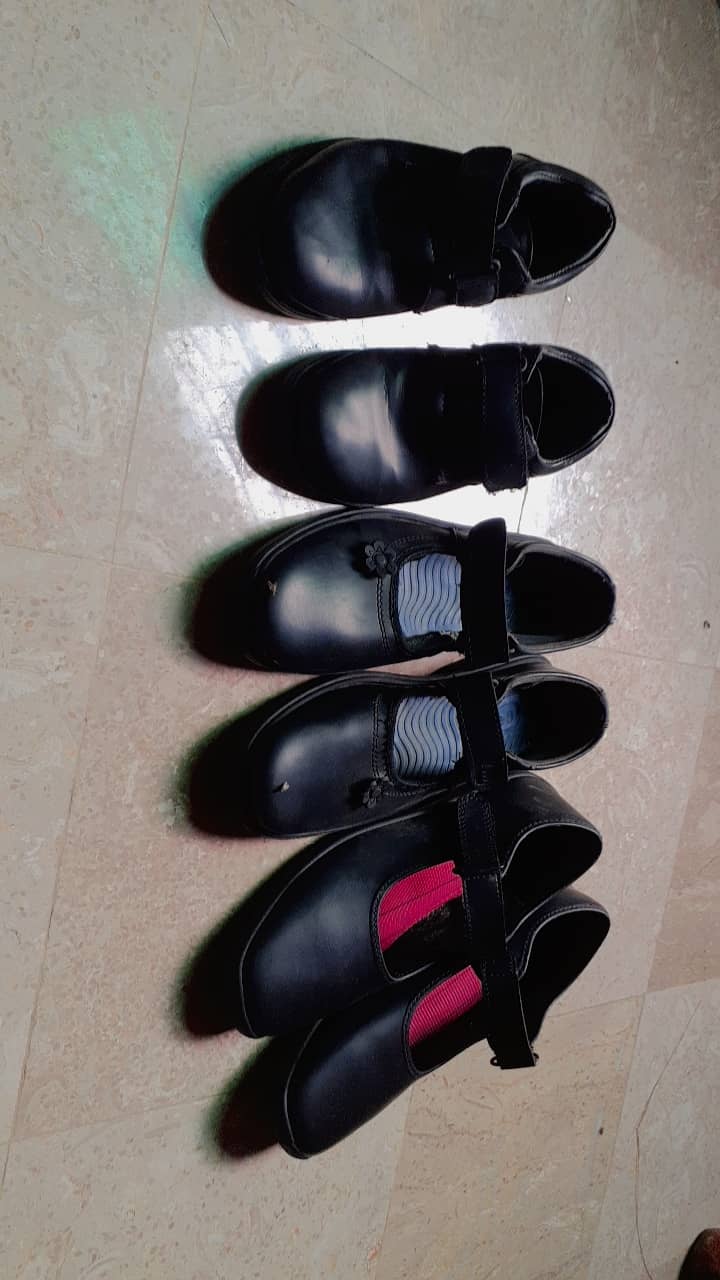 3 pair school shoes each pair 800 for sale reasonable price mai 4