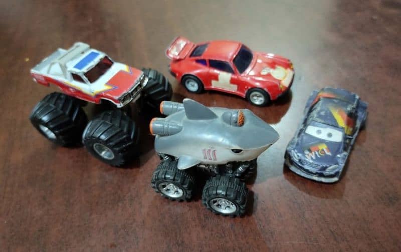 Metal Cars Hotwheels matchbox realtoy mejorty 5