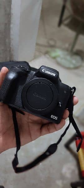 Canon M50 Mirrorless 3