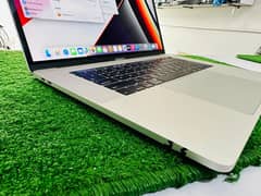 Apple Macbook Pro 2019 Core i9  16/512