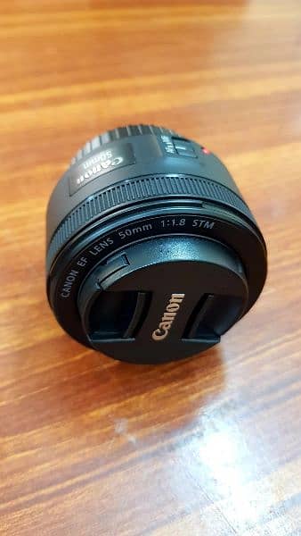 Canon EOS 1300D DSLR with all accessories 8